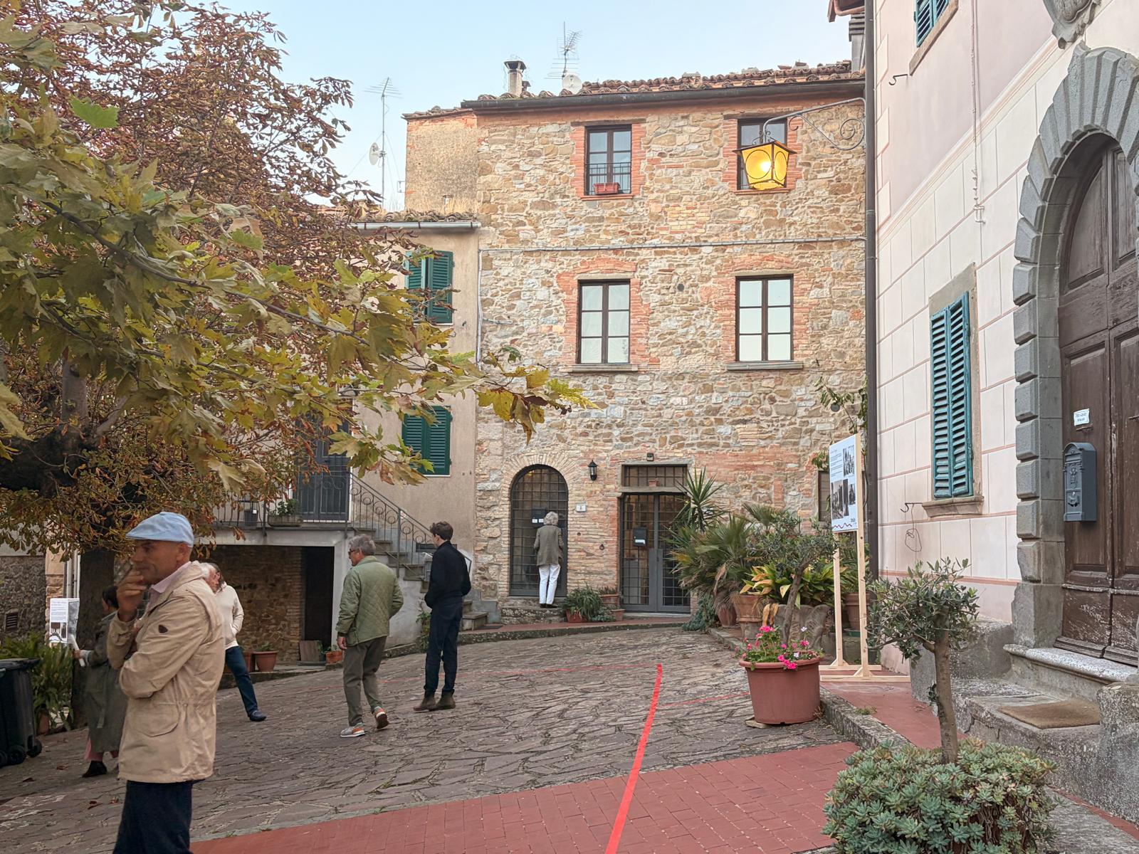 FIL-ROUGE-RANDOM-WALKING-TOUR-SCENE-9