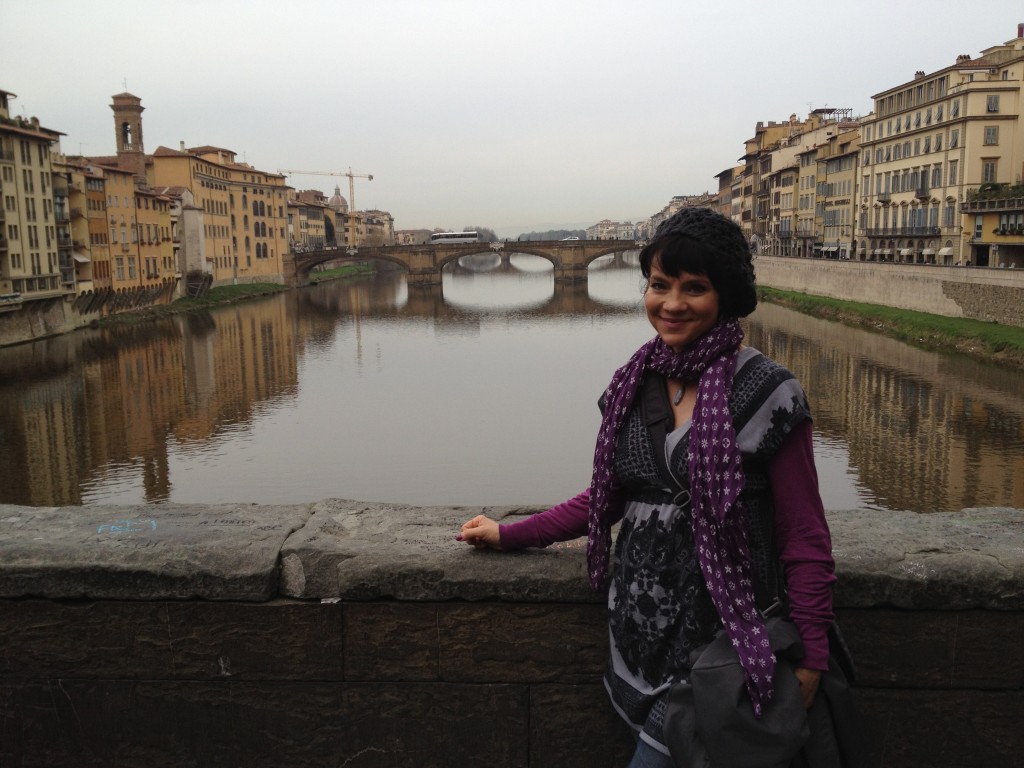 I ponti che attraversano l'Arno, il fiume che scorre per Firenze / The bridges that cross the Arno, the river that flows through Florence