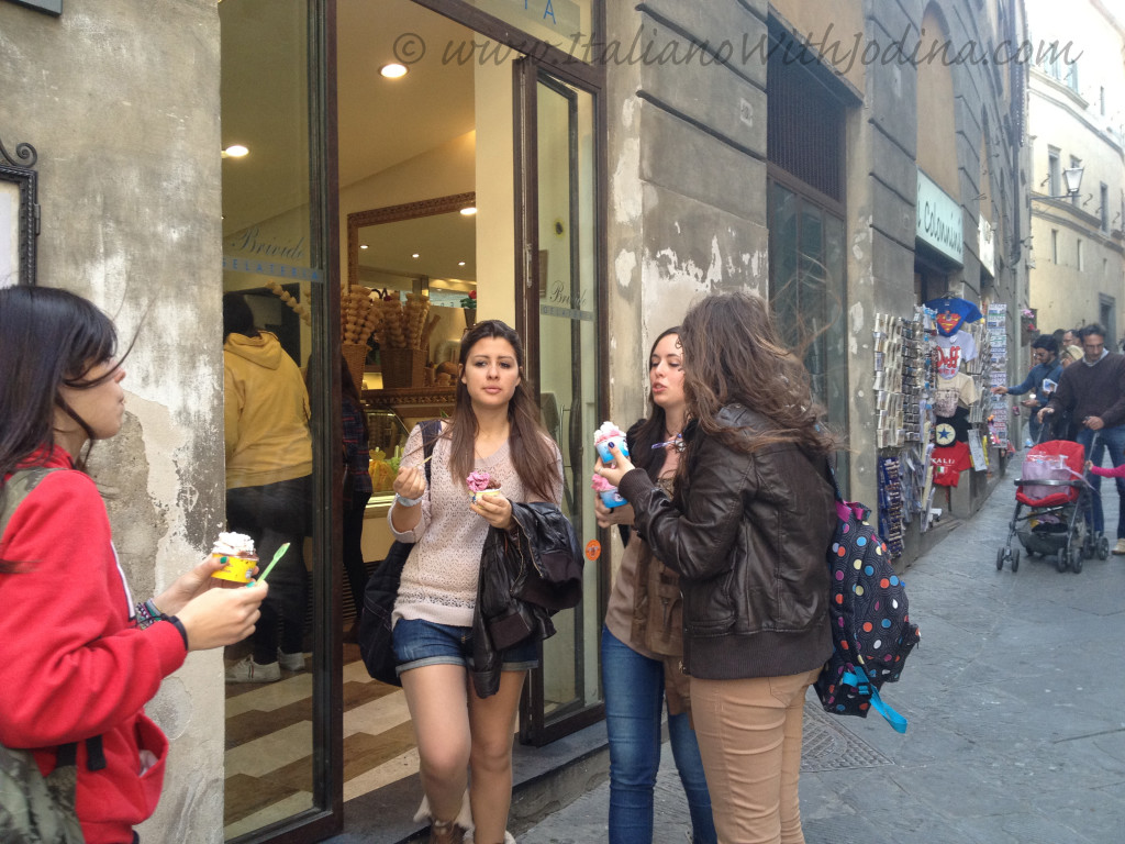 girls at ice cream shop - ragazze gelateria - siena italy jodina