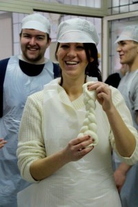 Business students visit a Mozzarella cheese factory_Sant'Anna Institute (1)